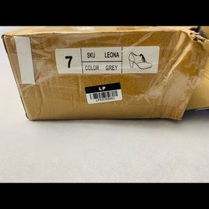 Journee collection women’s heels